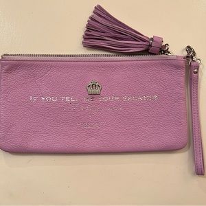 My Flat in London letters to the queen